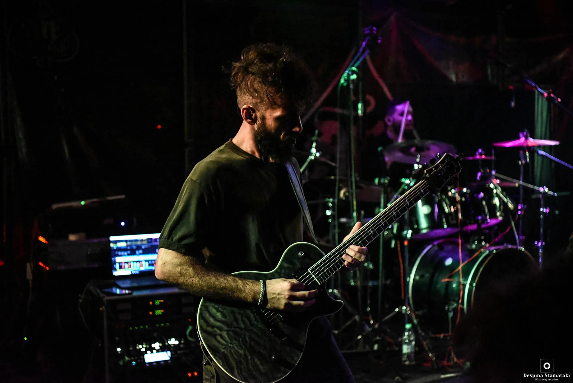 Show photo