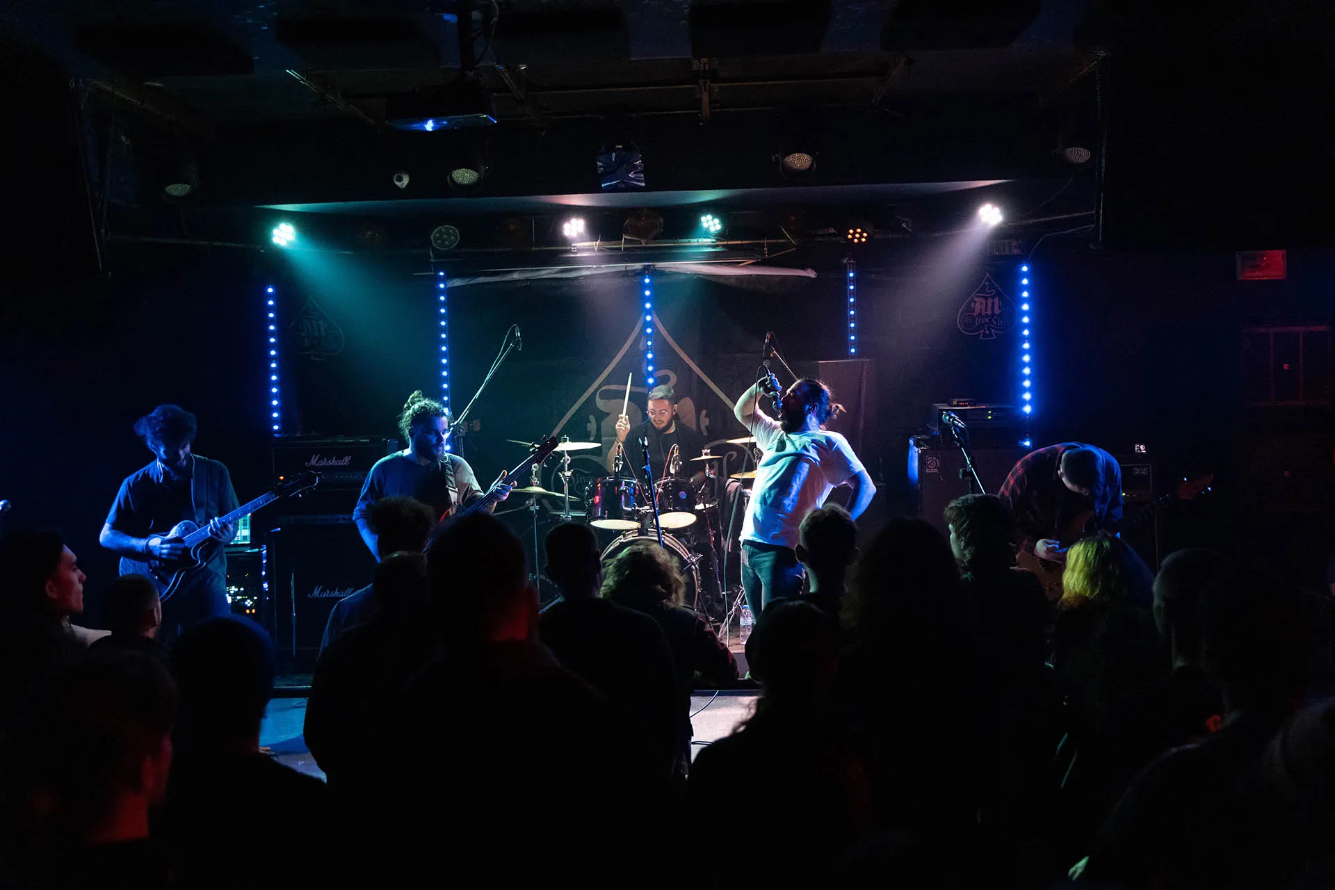 Show photo