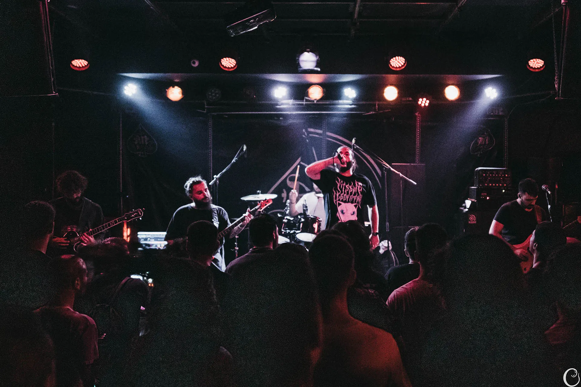 Show photo